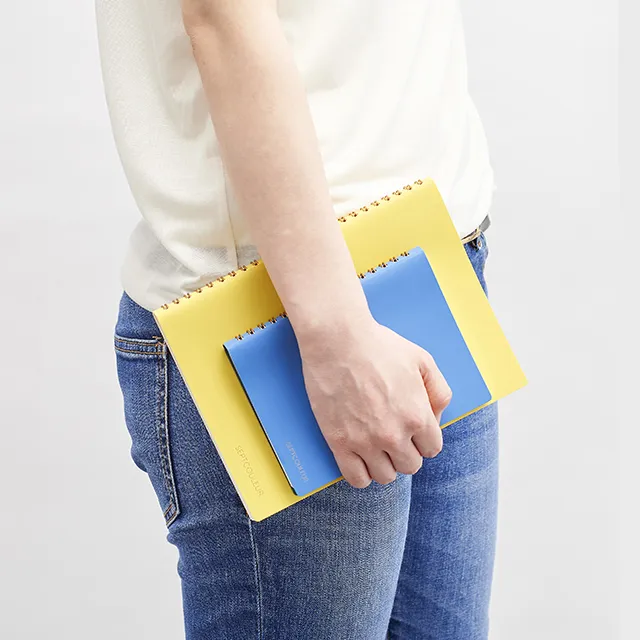 持ち運びしやすいコンパクトサイズ