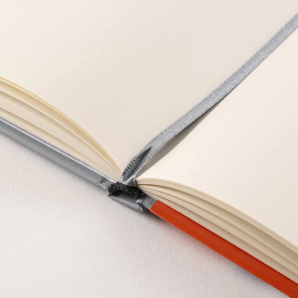 グラジュエイトブック　スケッチ＆ノート　ダークグレー　＜A5変型＞