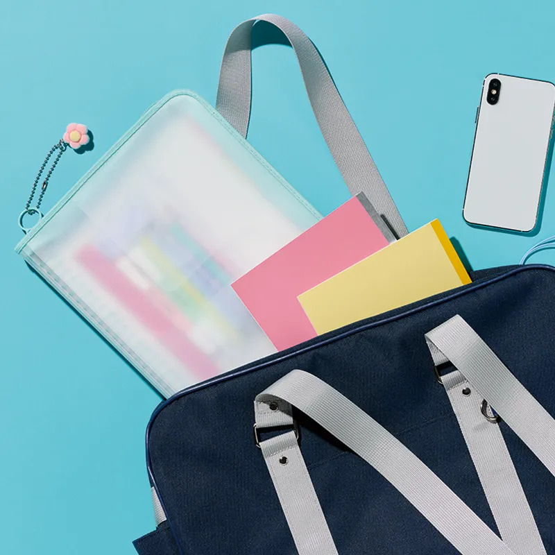 通学バッグの整理に