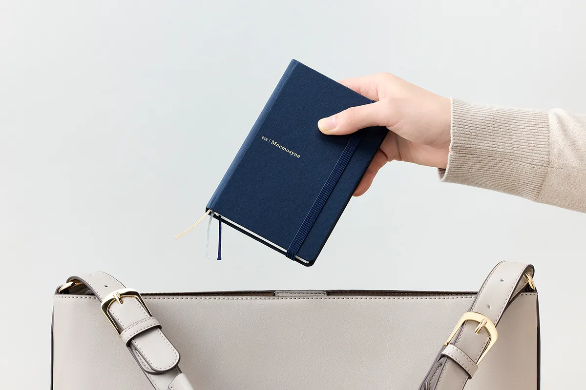 「大切なこと」を、最高品質の紙(※1)に書き残す。ニーモシネ ジャーナルポケットを発売